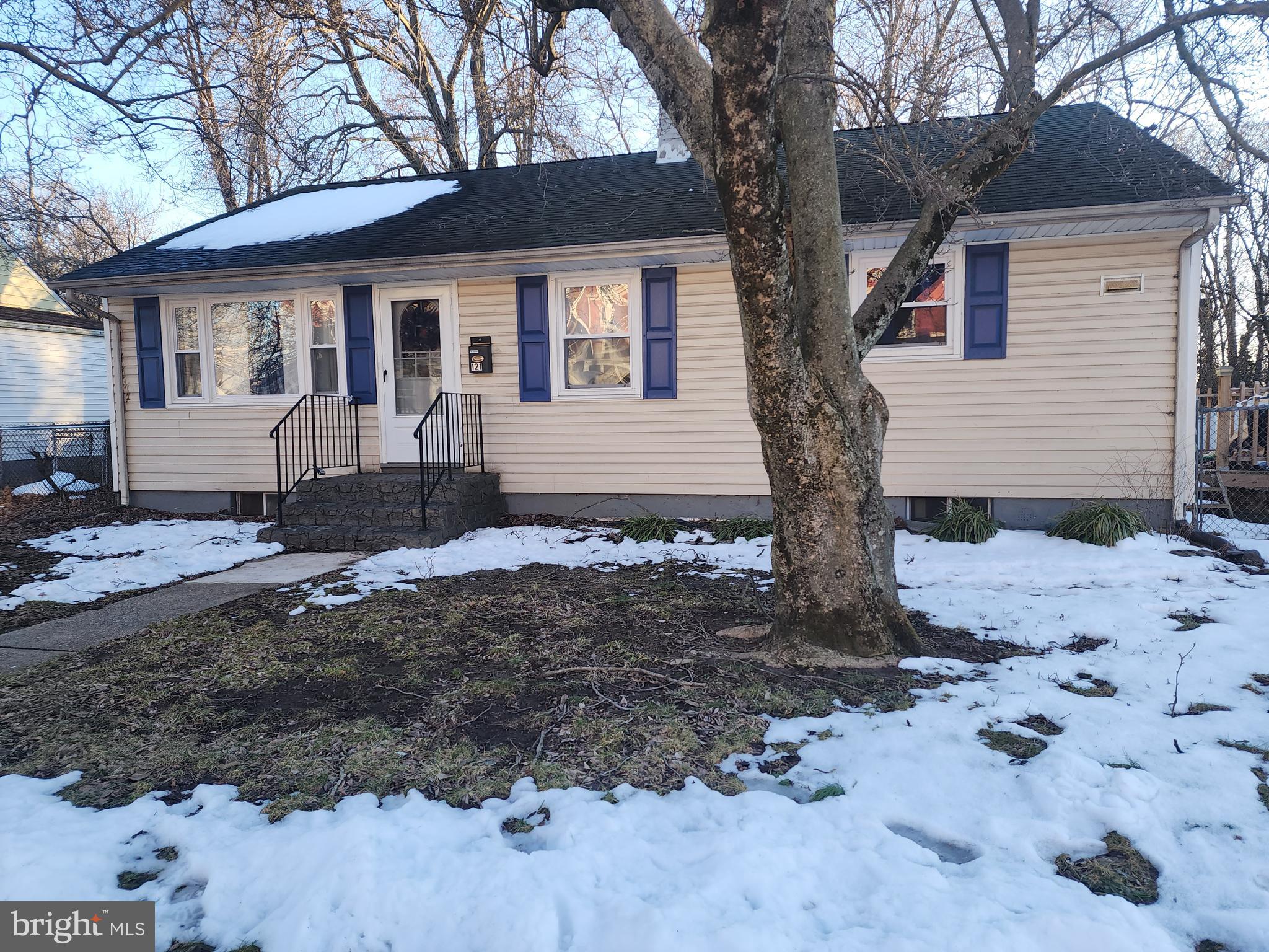 121 MCCLELLAN AVENUE