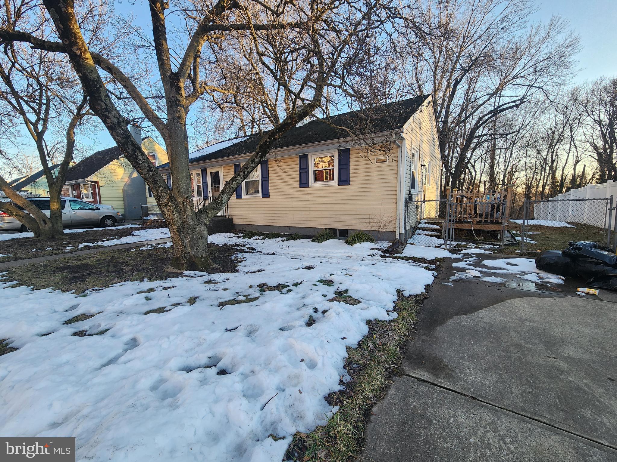 121 MCCLELLAN AVENUE