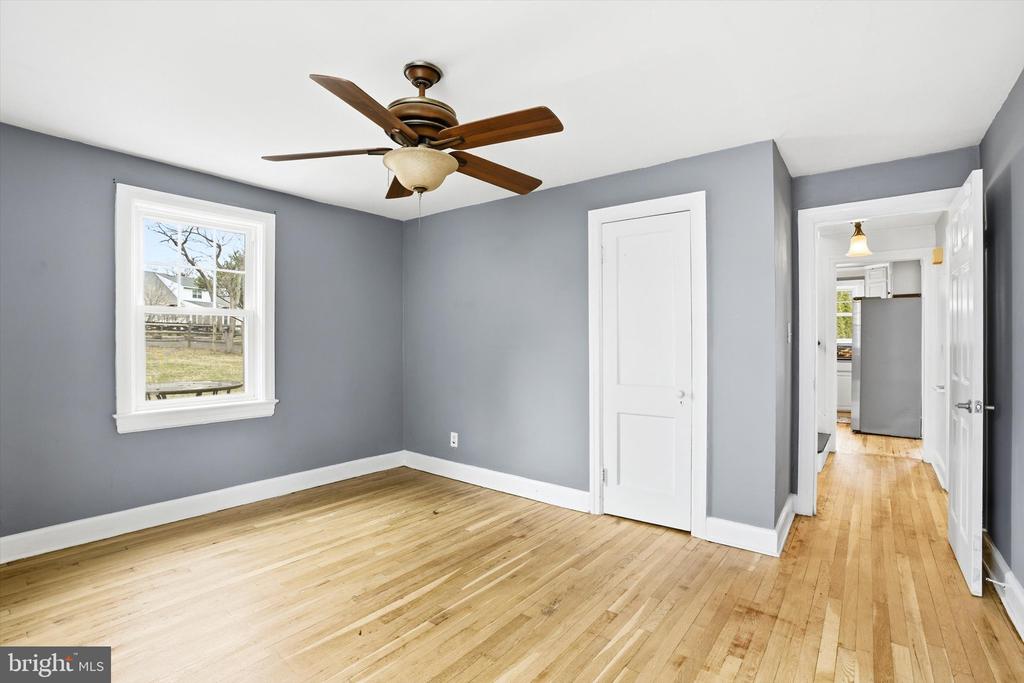 30 UPPER FERRY RD