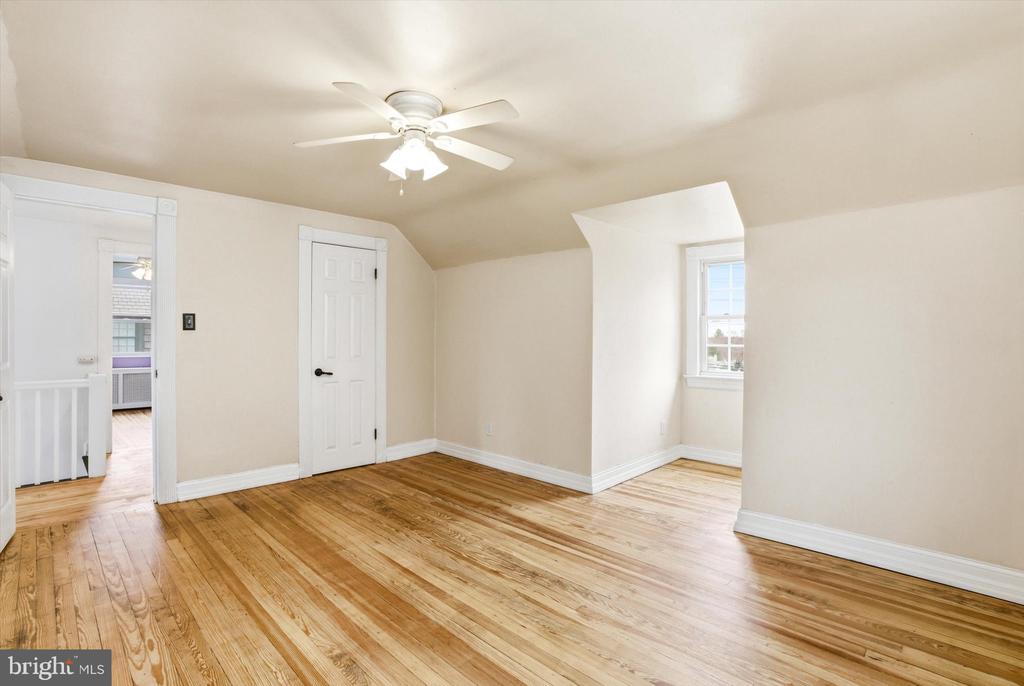30 UPPER FERRY RD