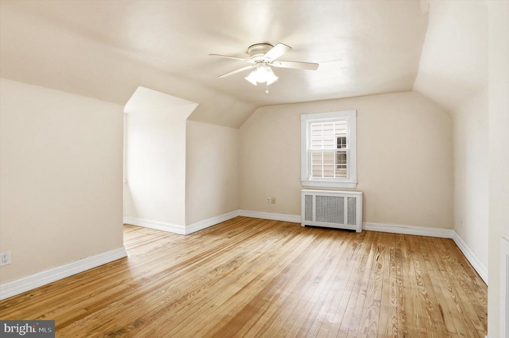 30 UPPER FERRY RD