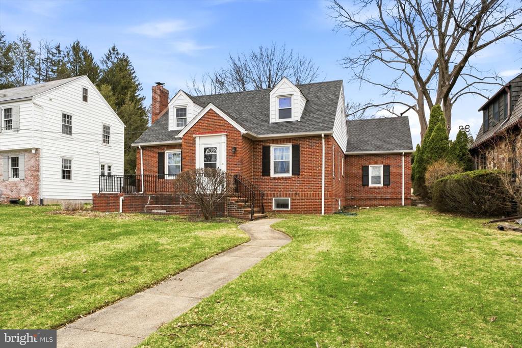 30 UPPER FERRY RD
