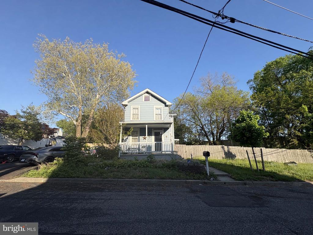 38 CAMDEN AVENUE