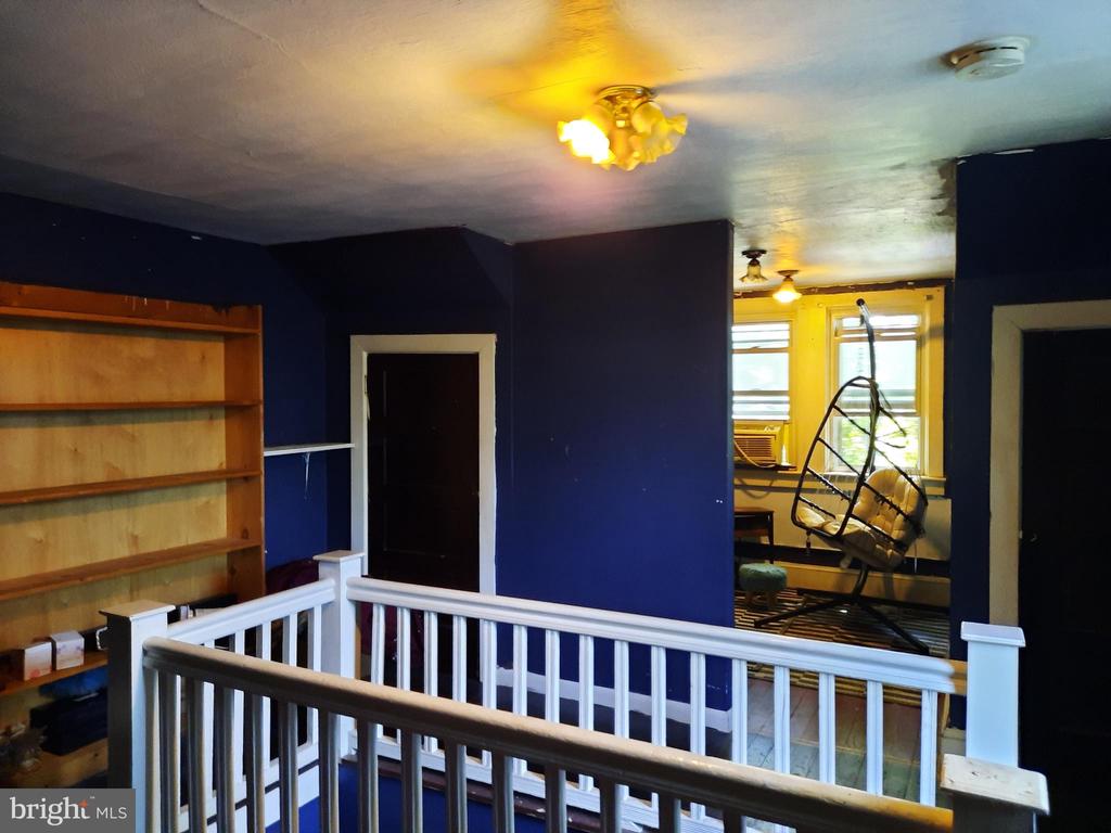 506 WOODLAND STREET