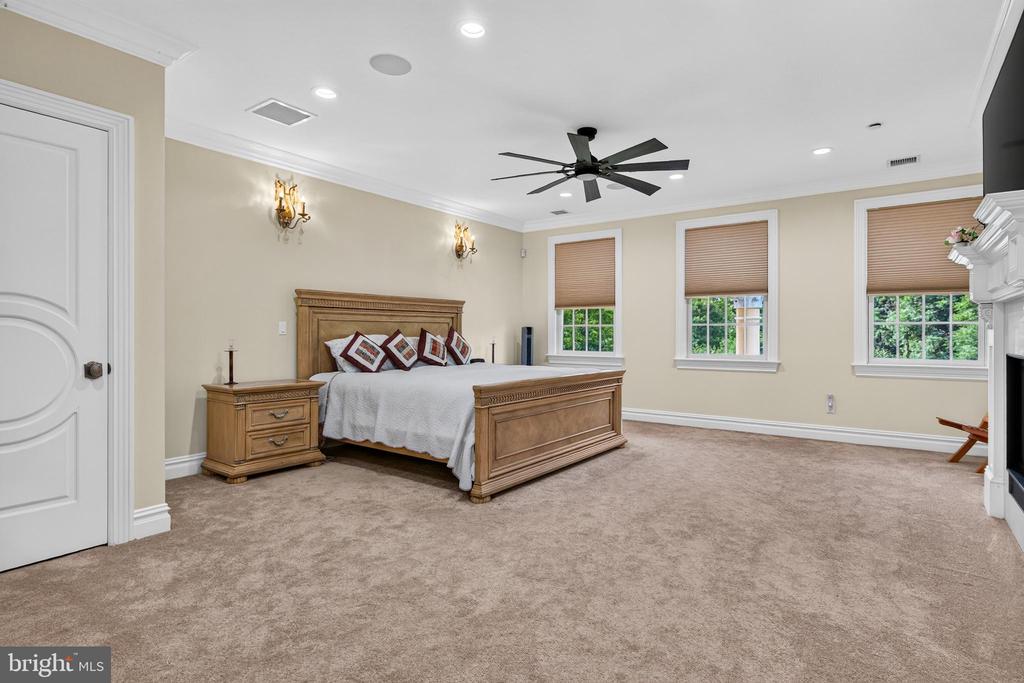 3870 PRINCETON PIKE