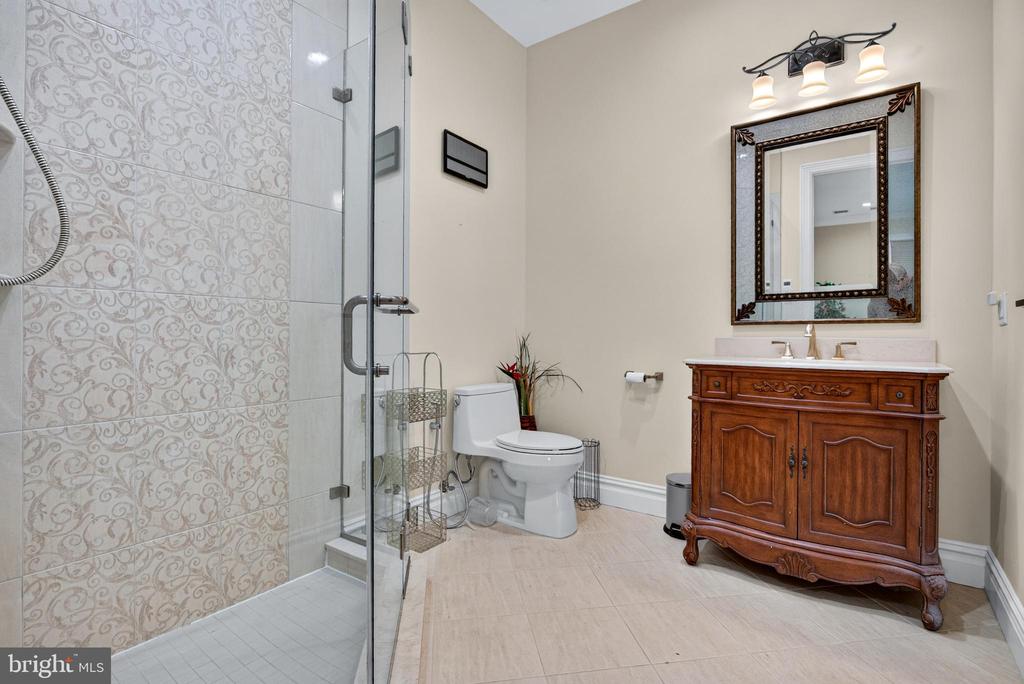 3870 PRINCETON PIKE