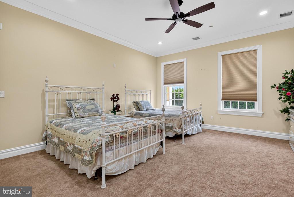 3870 PRINCETON PIKE