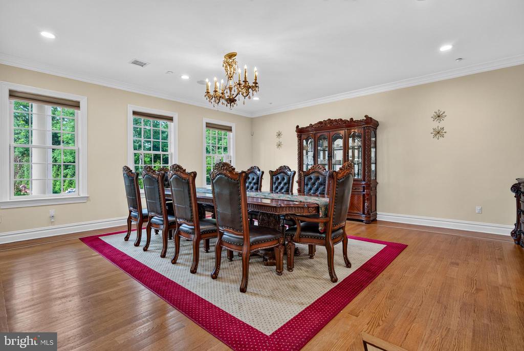 3870 PRINCETON PIKE