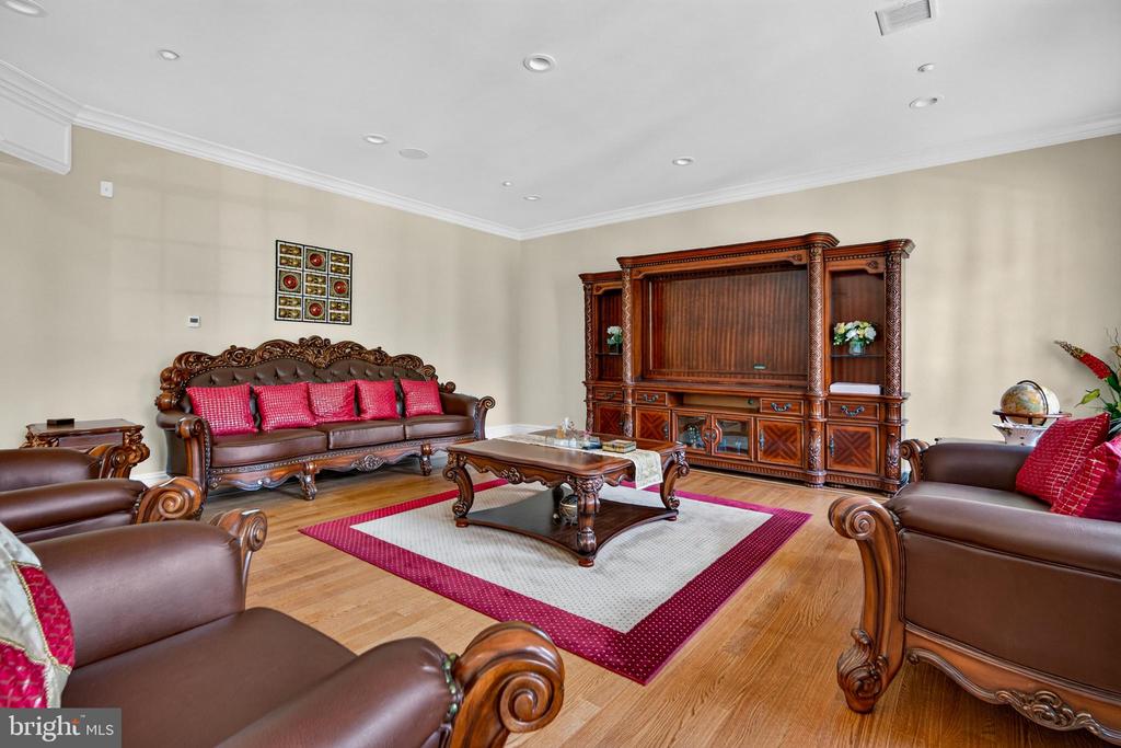 3870 PRINCETON PIKE