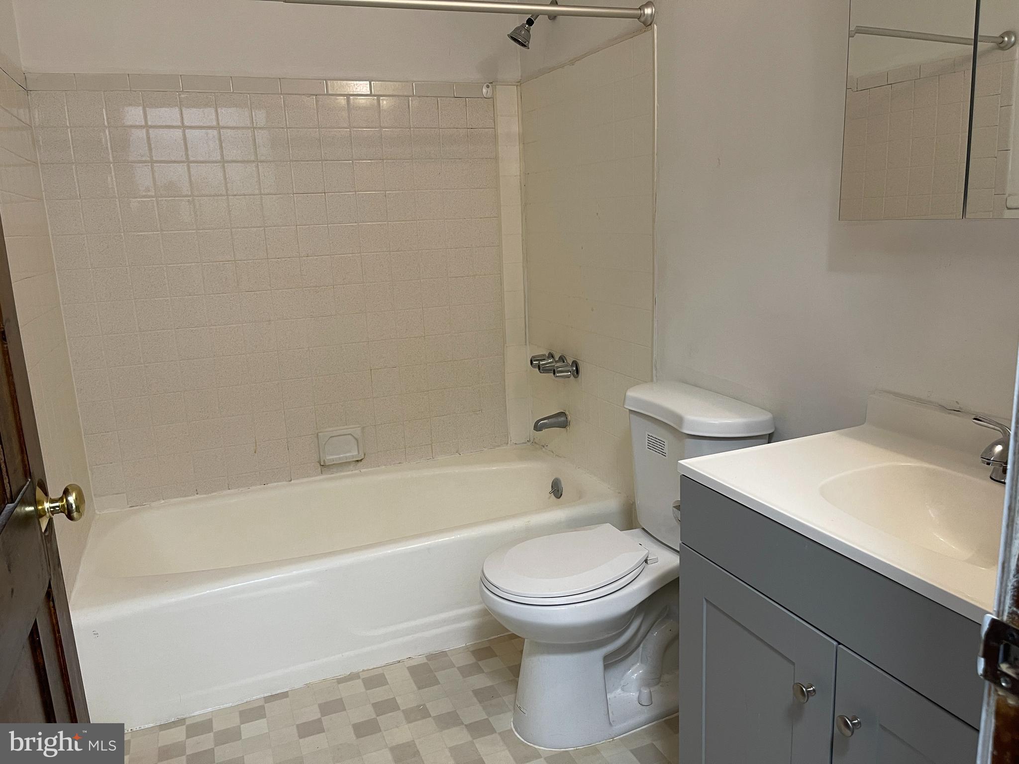 2309 SAYRE DRIVE