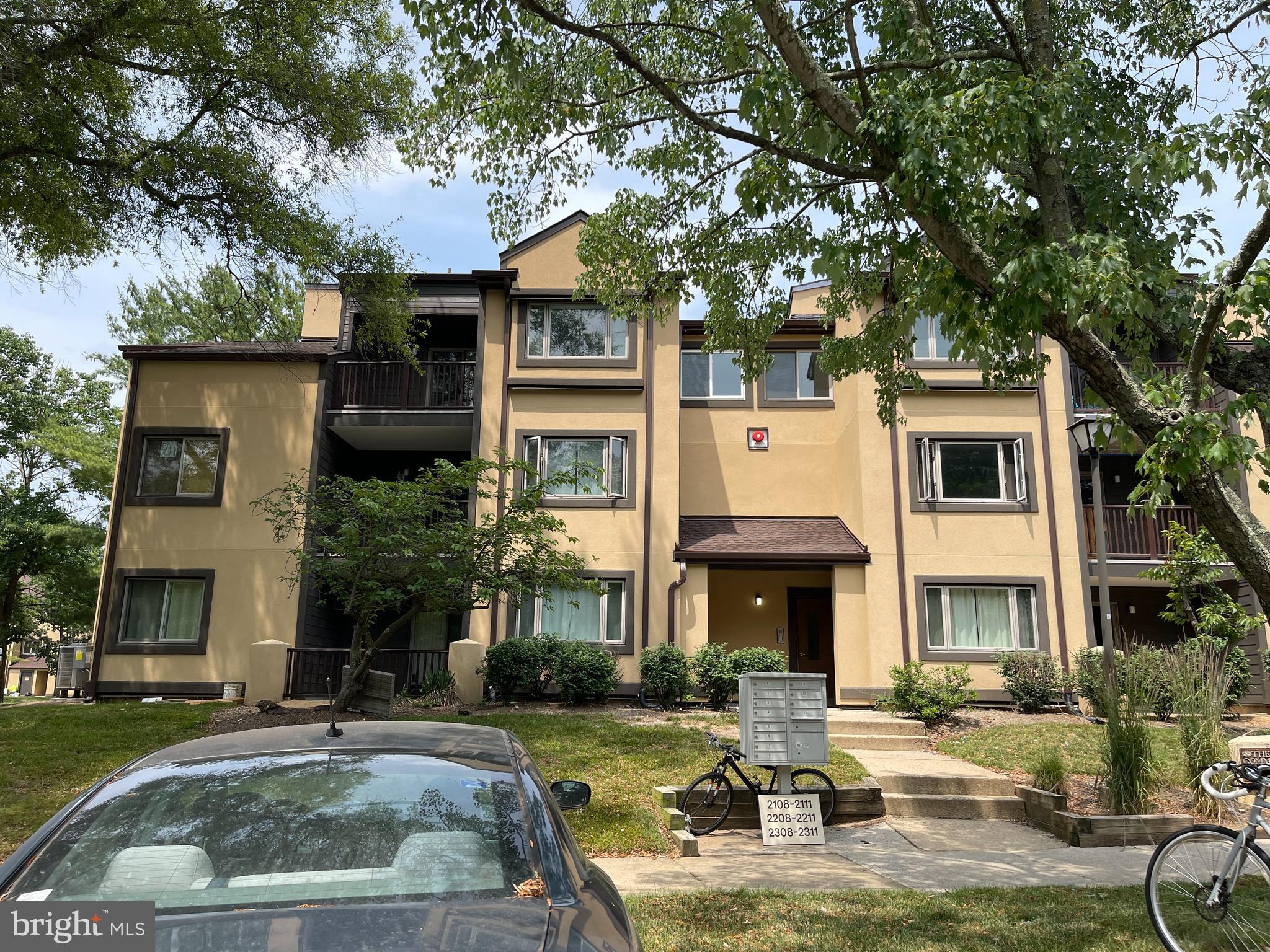 2309 SAYRE DRIVE