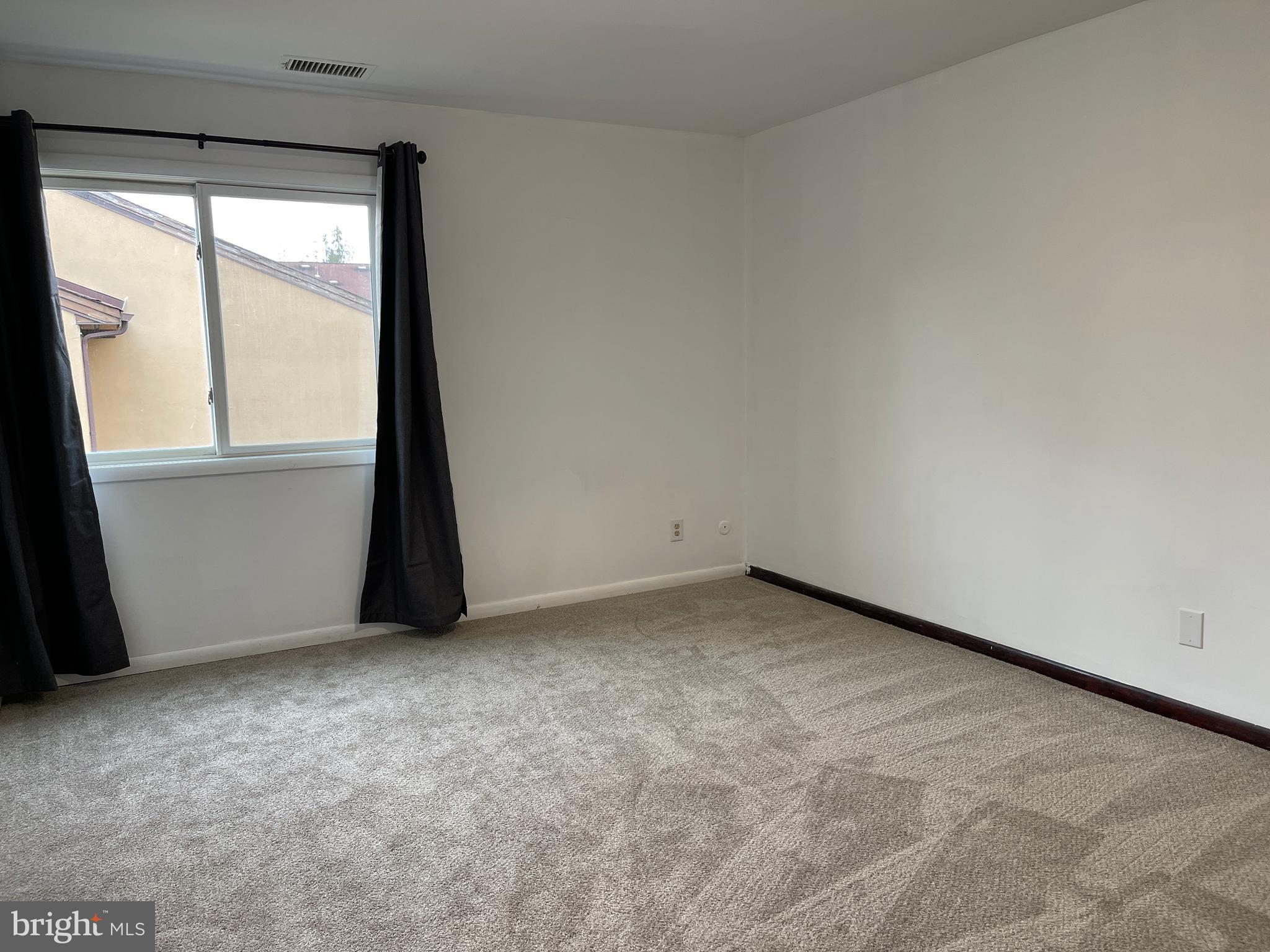 2309 SAYRE DRIVE