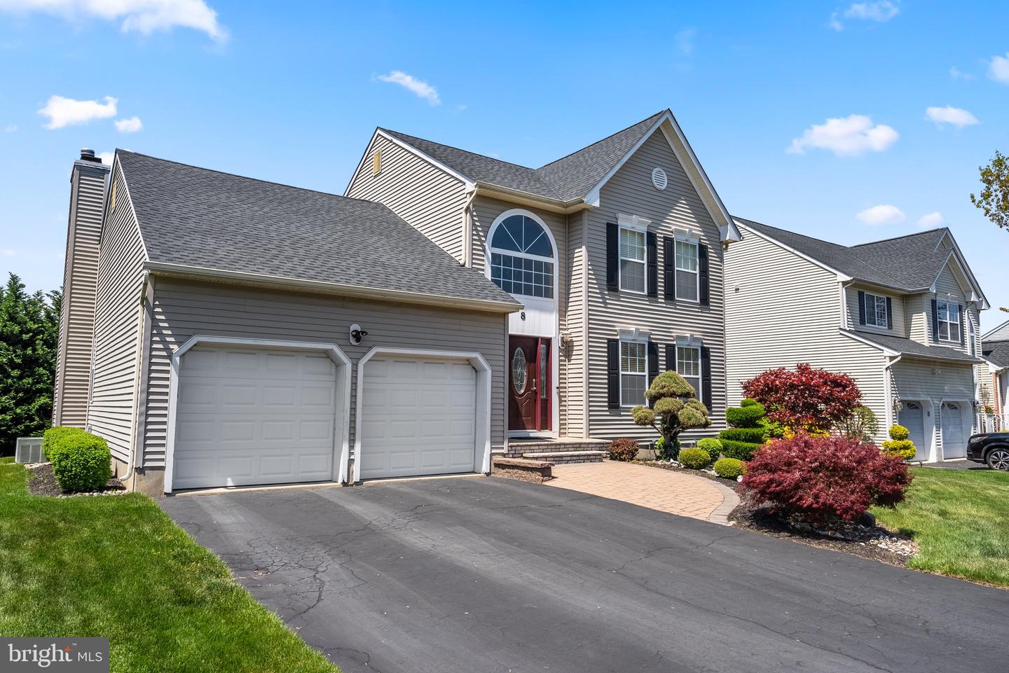 8 Congress Ln