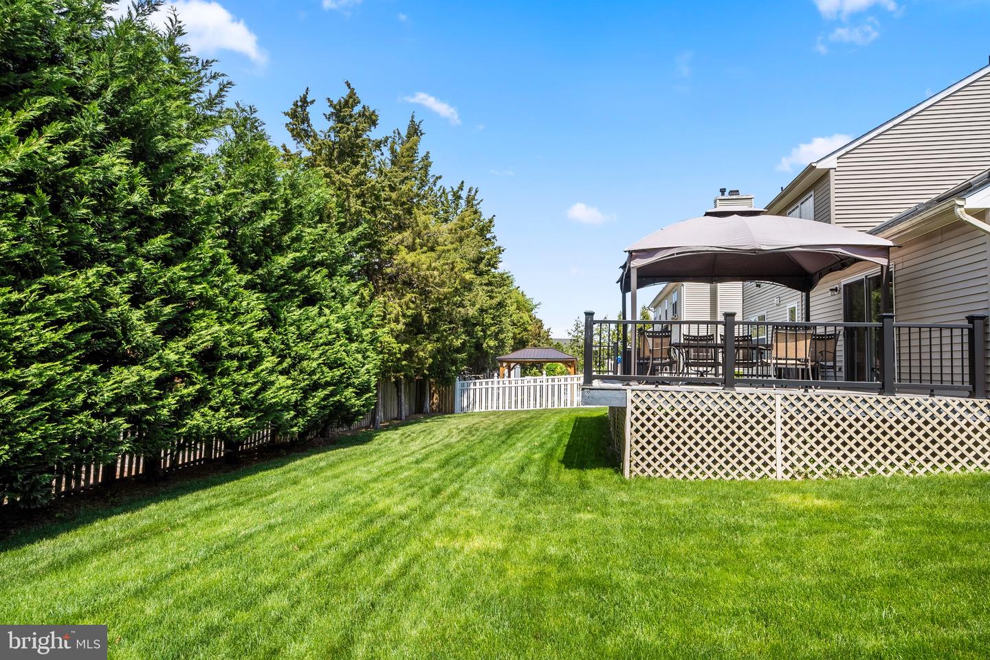 8 Congress Ln