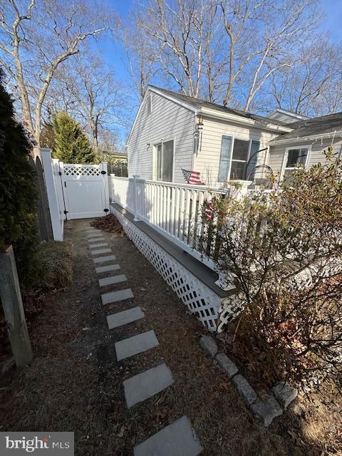 748 TAPPAN STREET
