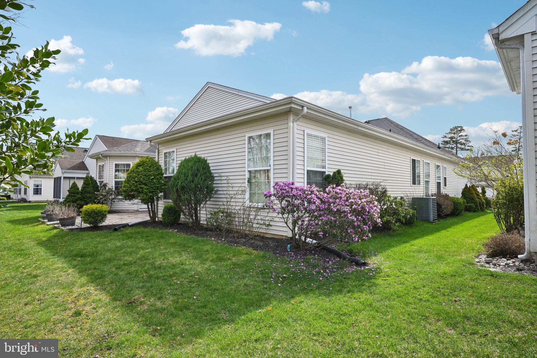 28 Bear Island Dr