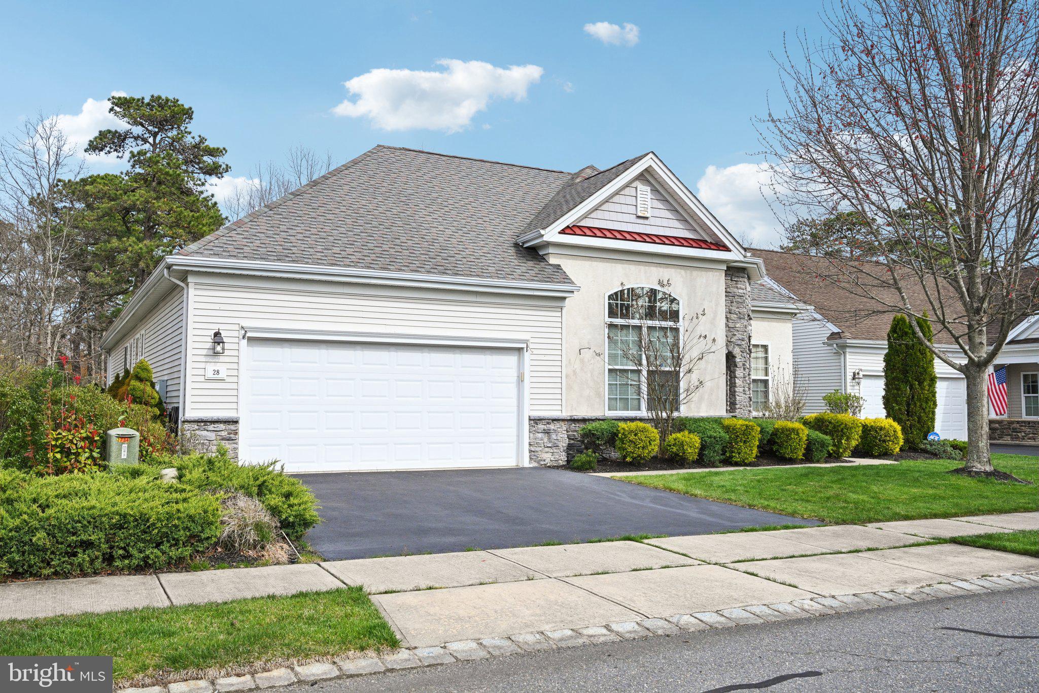 28 Bear Island Dr