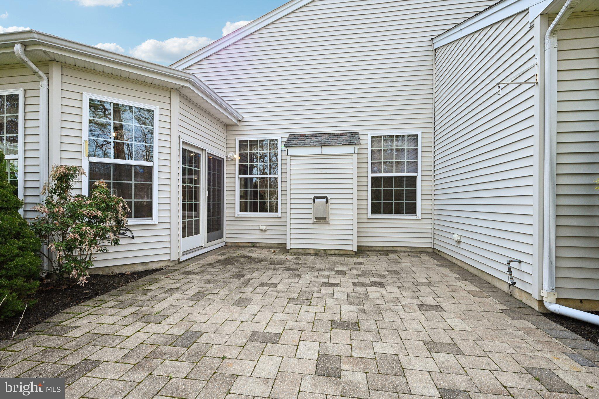 28 Bear Island Dr