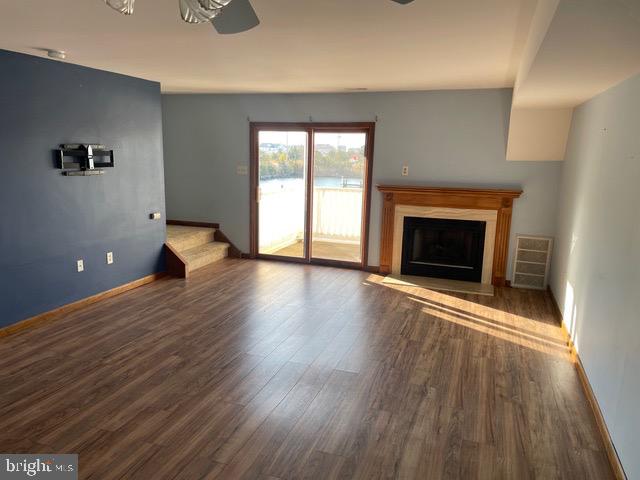 7 W PLAYHOUSE DRIVE