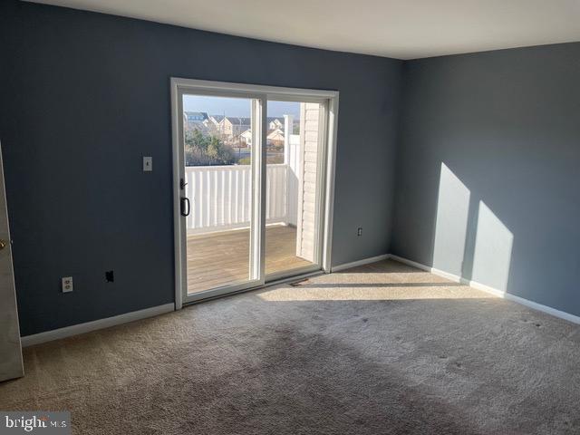 7 W PLAYHOUSE DRIVE