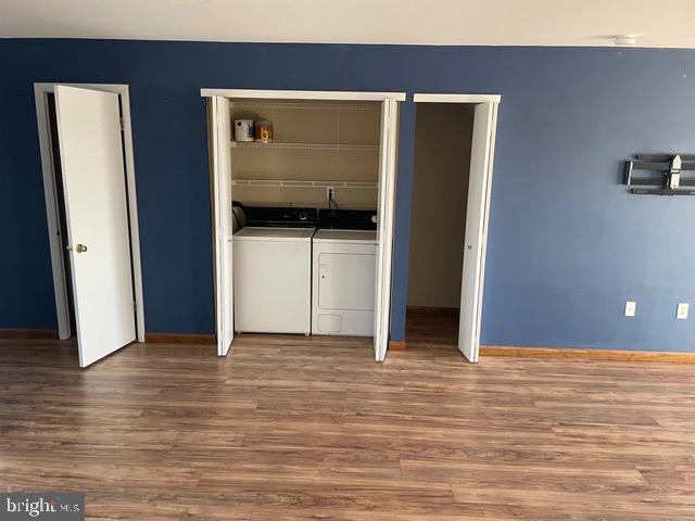7 W PLAYHOUSE DRIVE