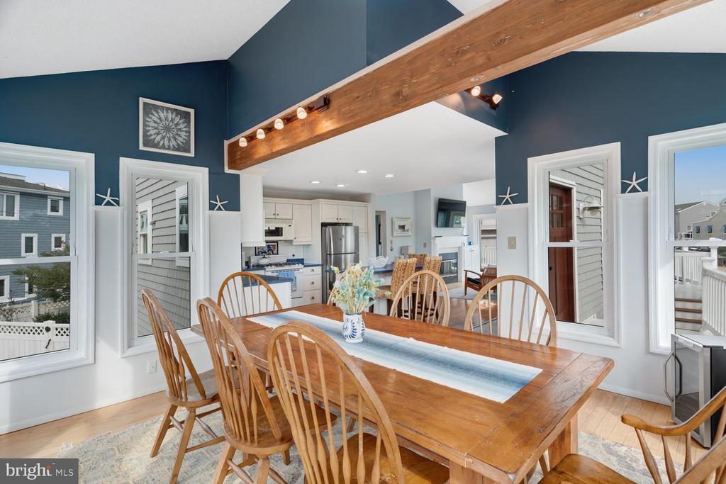 1100-A- LONG BEACH BOULEVARD Unit: EMILIE LANE