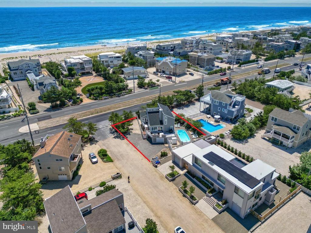 1100-A- LONG BEACH BOULEVARD Unit: EMILIE LANE