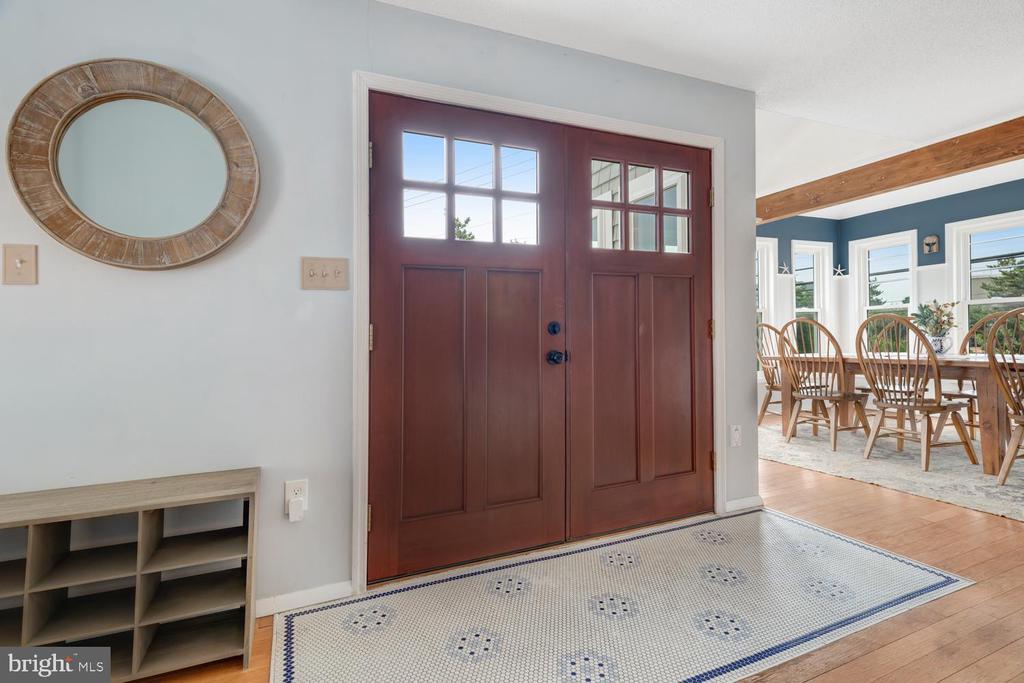 1100-A- LONG BEACH BOULEVARD Unit: EMILIE LANE
