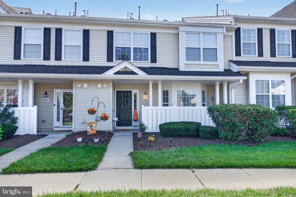 303 BROOKFIELD