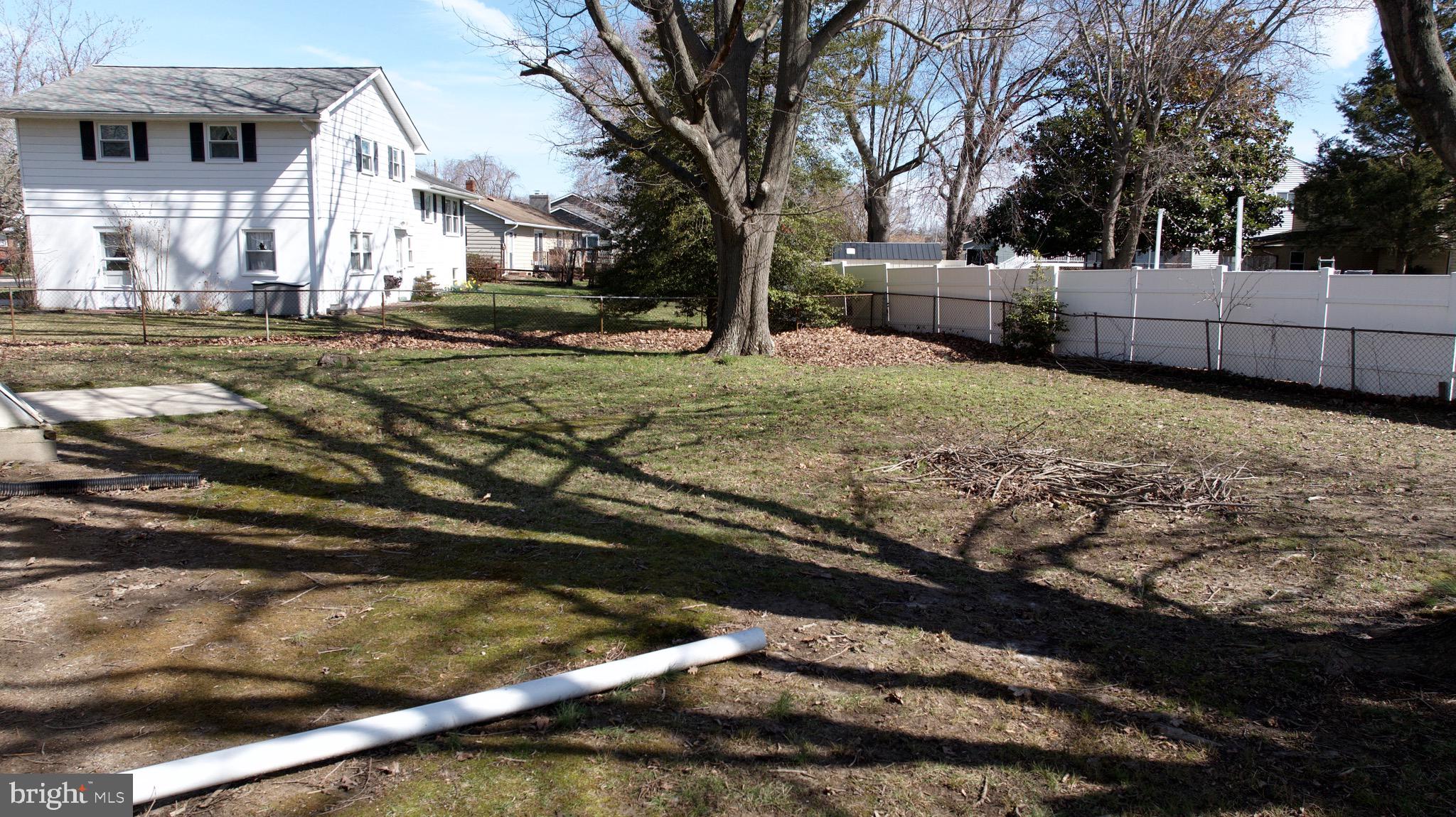 1 Delaware Dr