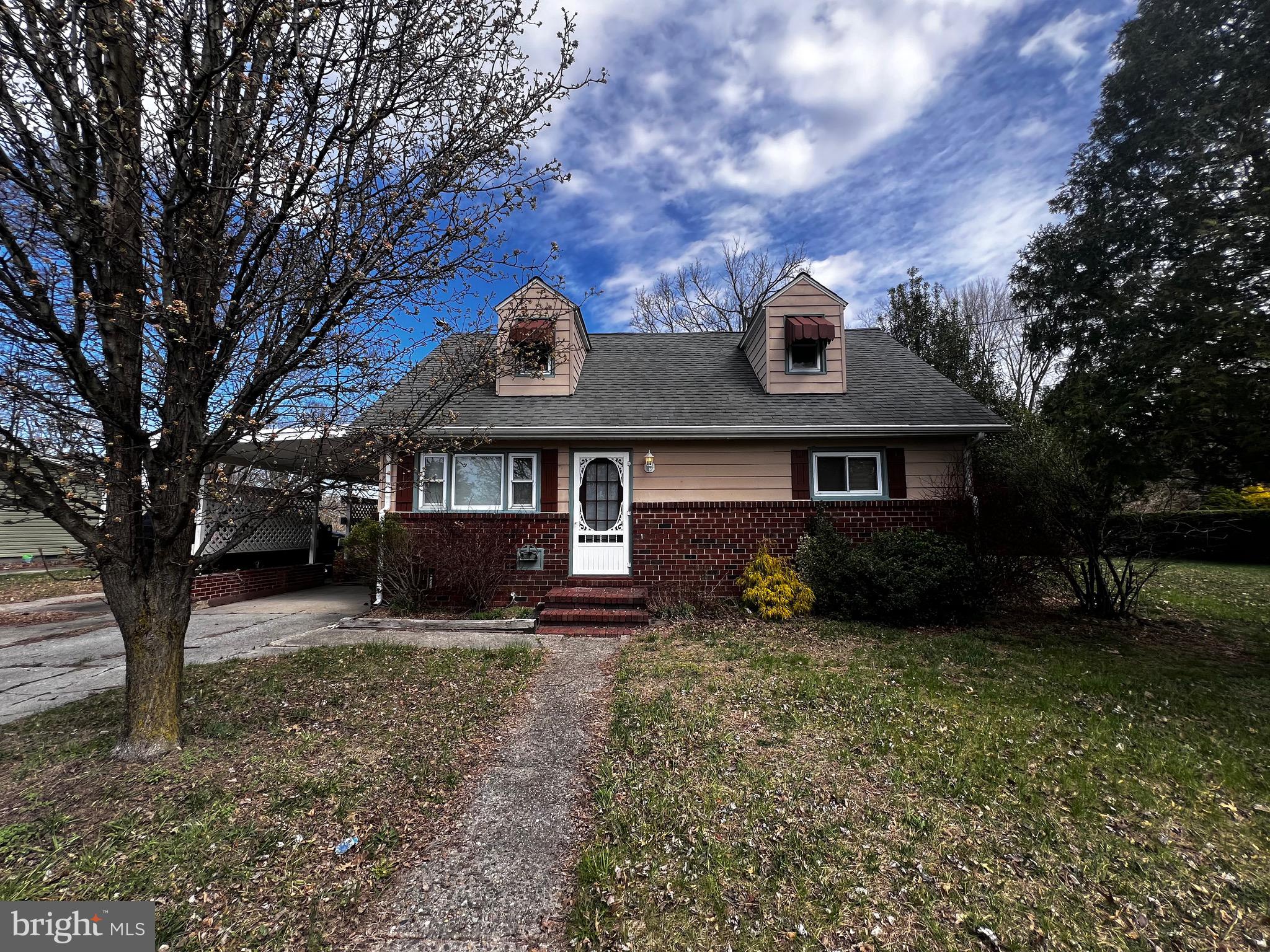 149 6th Ave