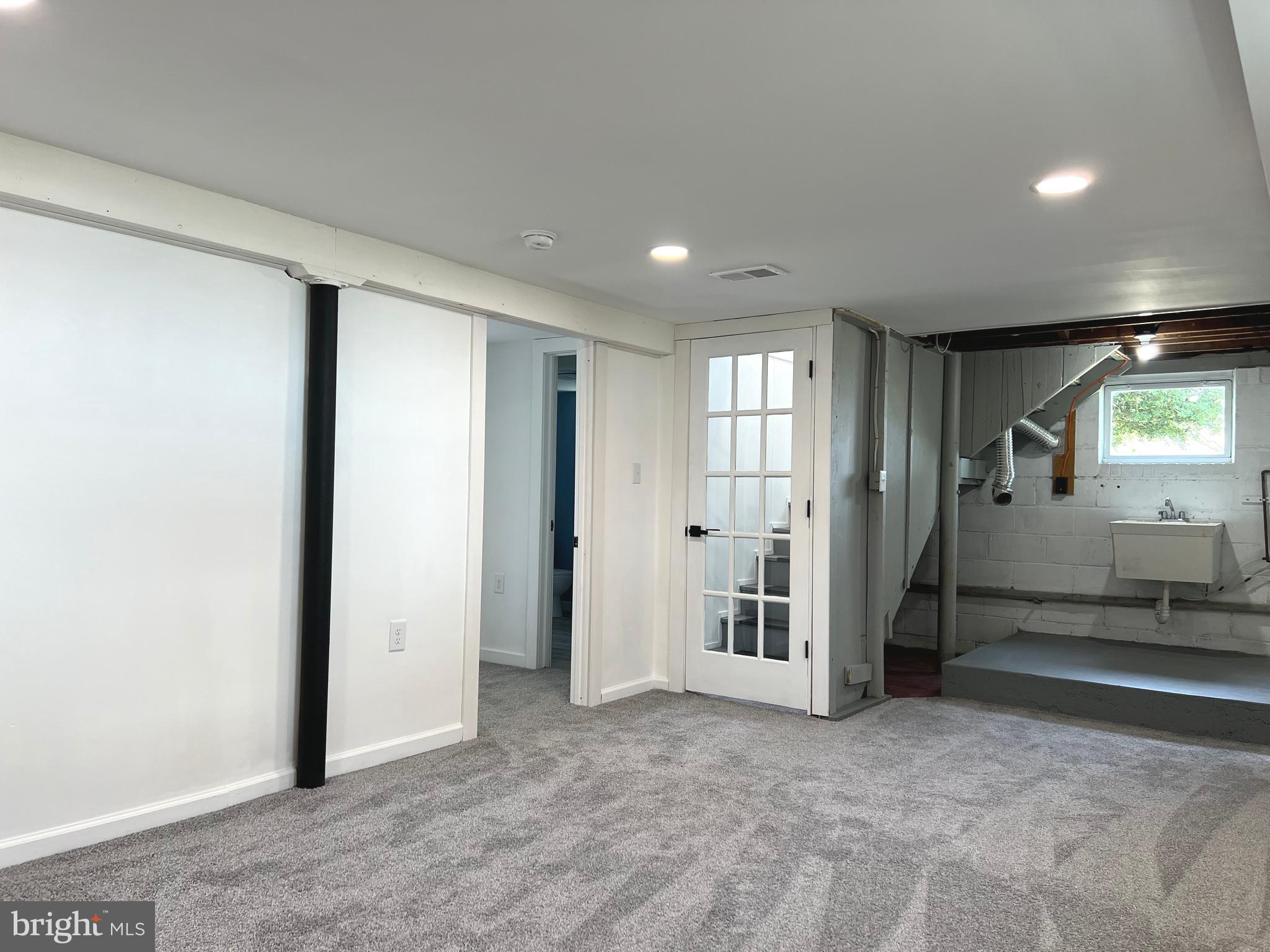 19 Beach Ave