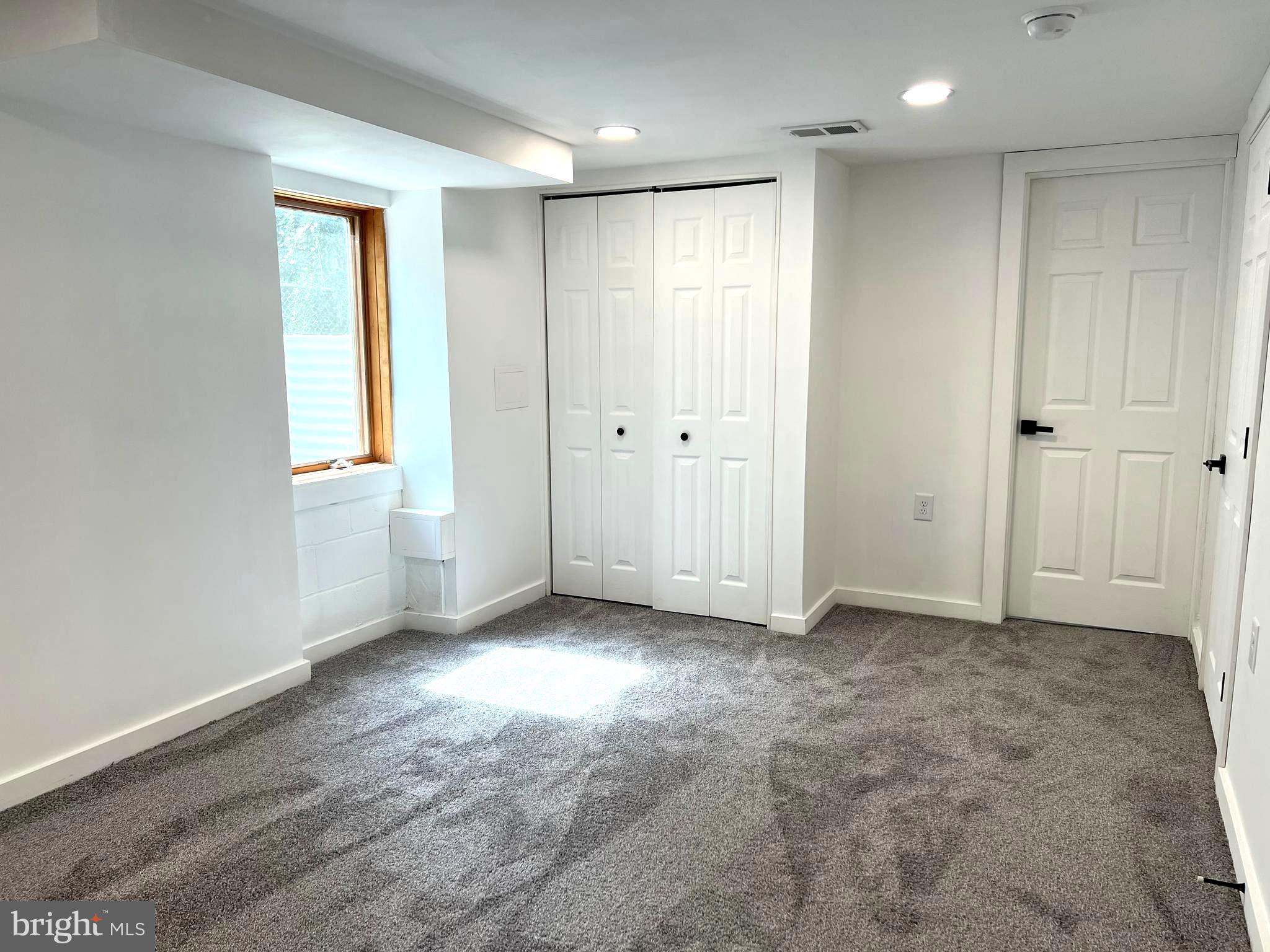 19 Beach Ave
