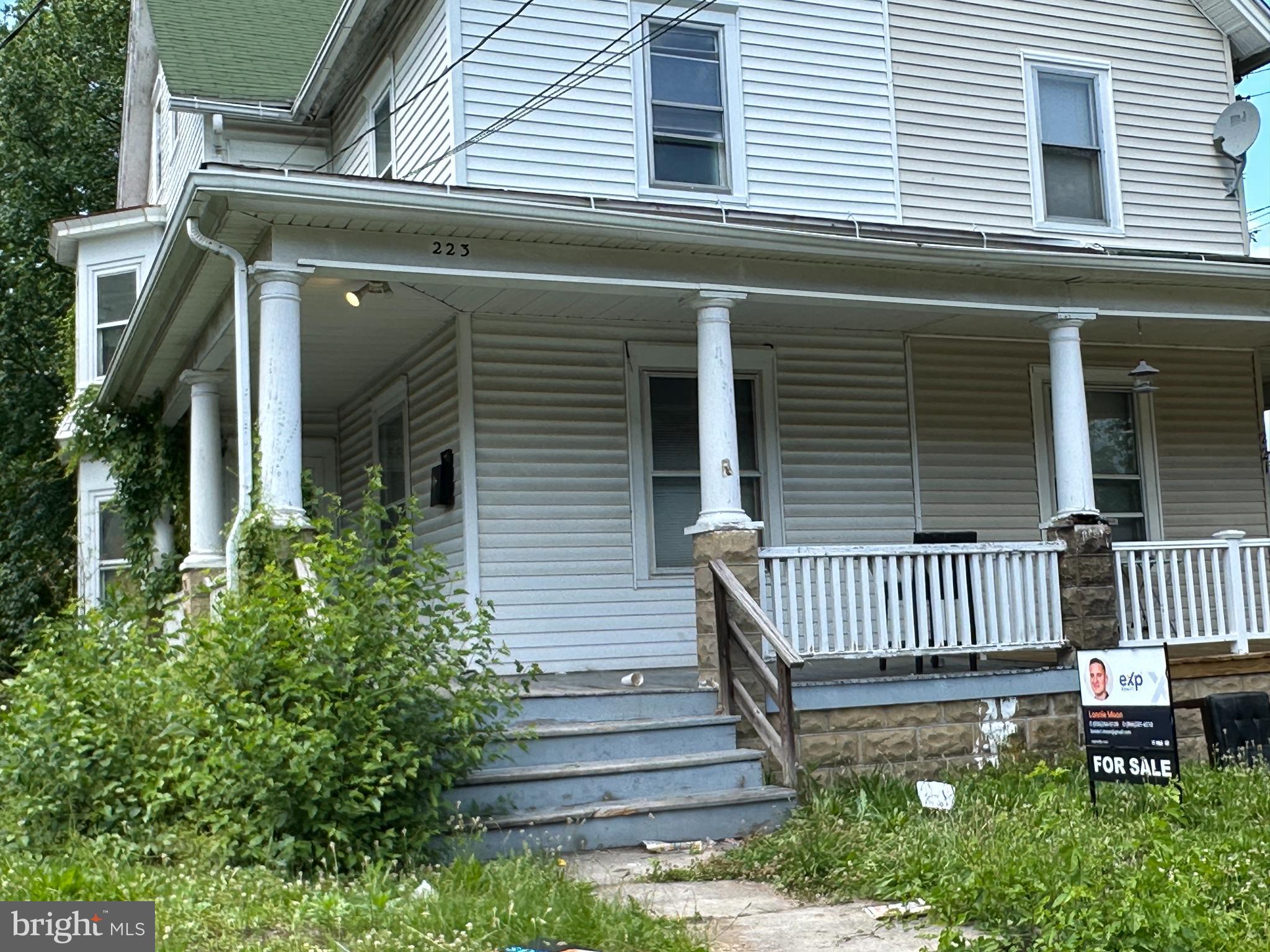 223 Johnson St