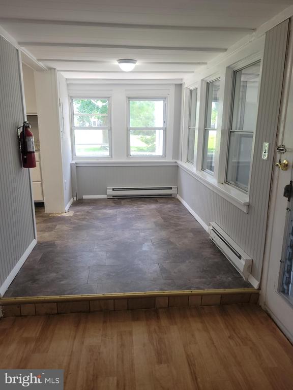 11 HARDING AVENUE