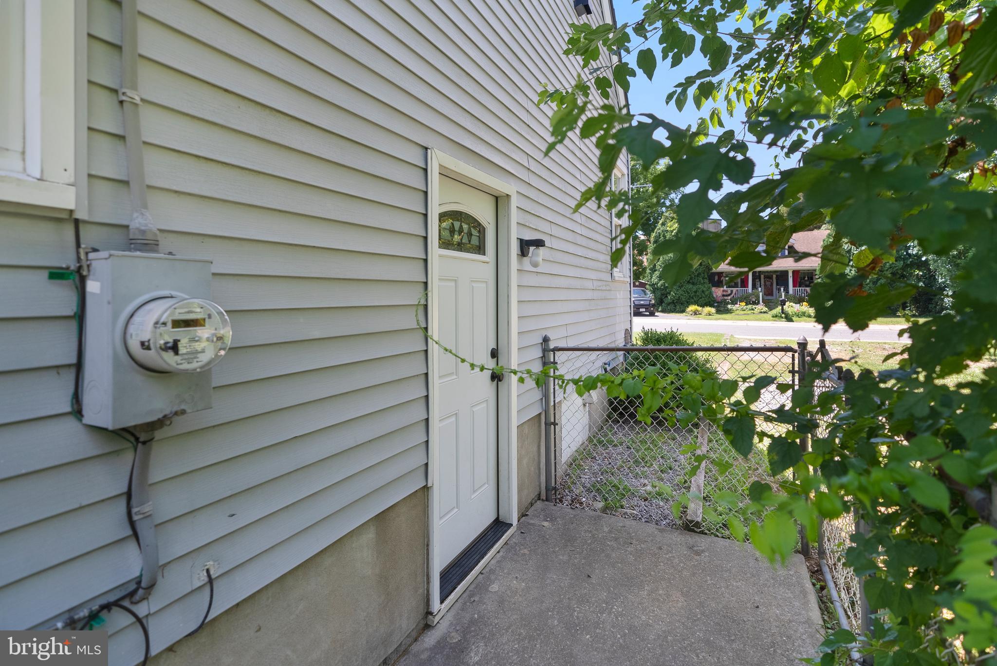 8 Kent Ave