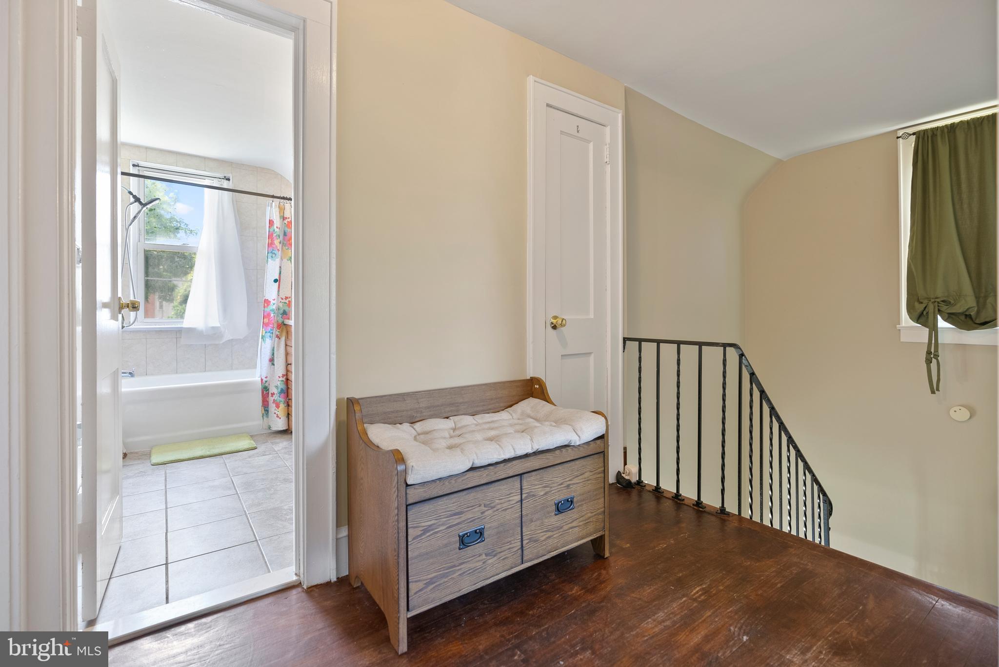 8 Kent Ave