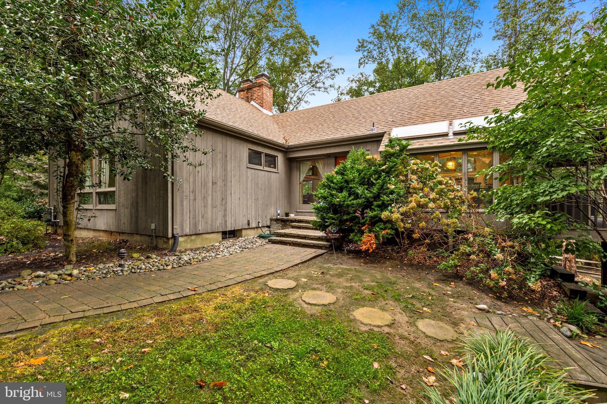 42 Birch Ln