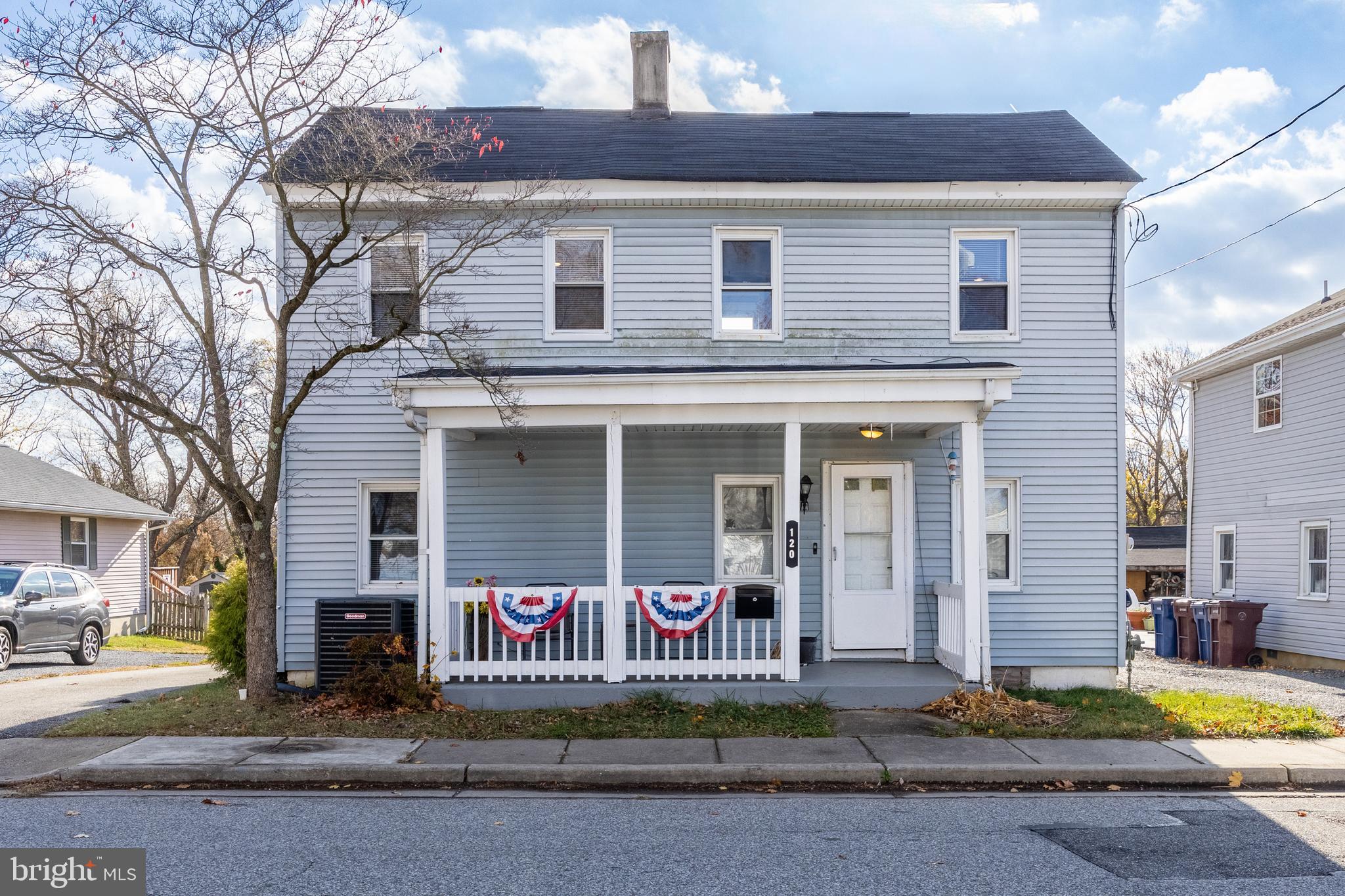 120 E Millbrooke Ave