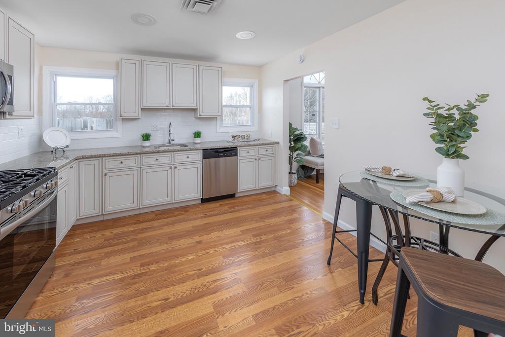 239 N HOOK ROAD