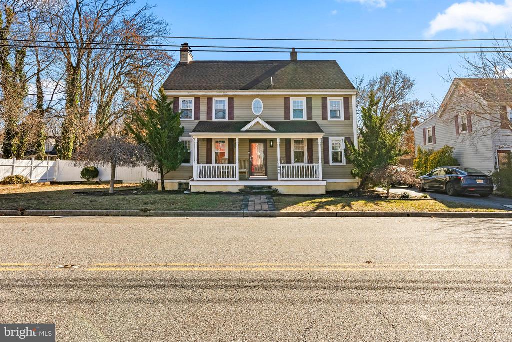 1096 Kings Hwy