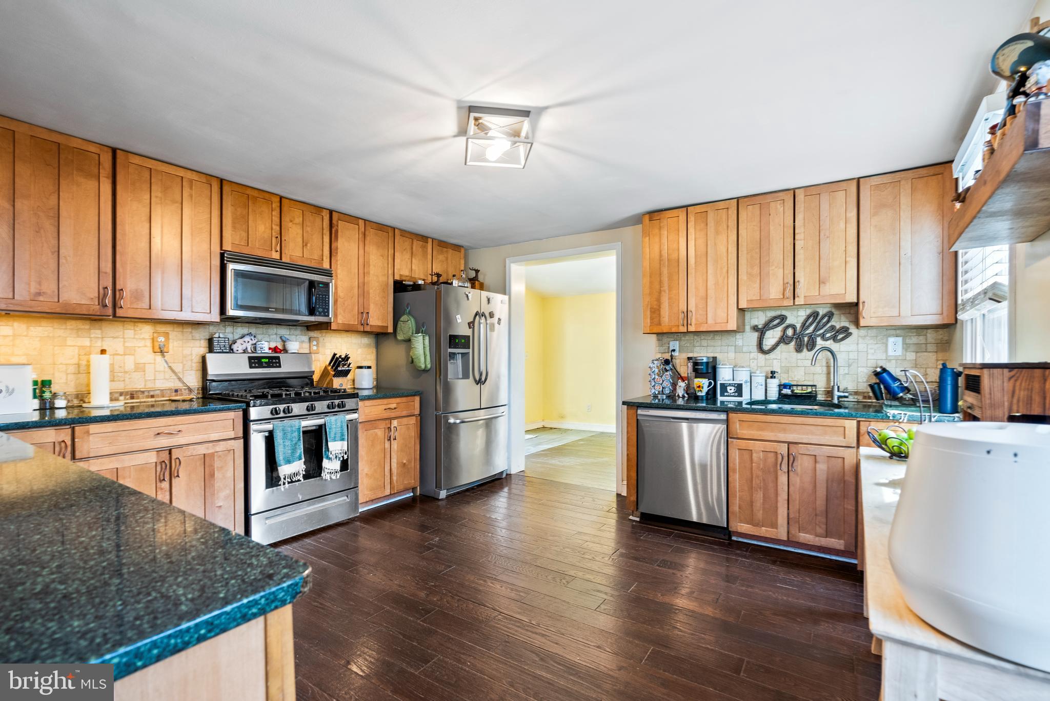 1096 Kings Hwy