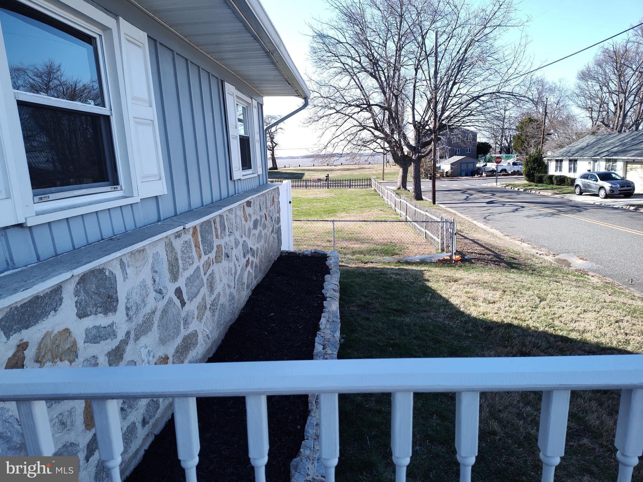 83 CASTLE HEIGHTS AVENUE