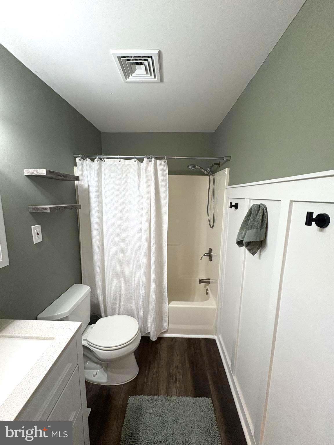 83 CASTLE HEIGHTS AVENUE