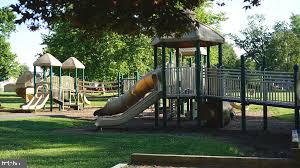 83 CASTLE HEIGHTS AVENUE