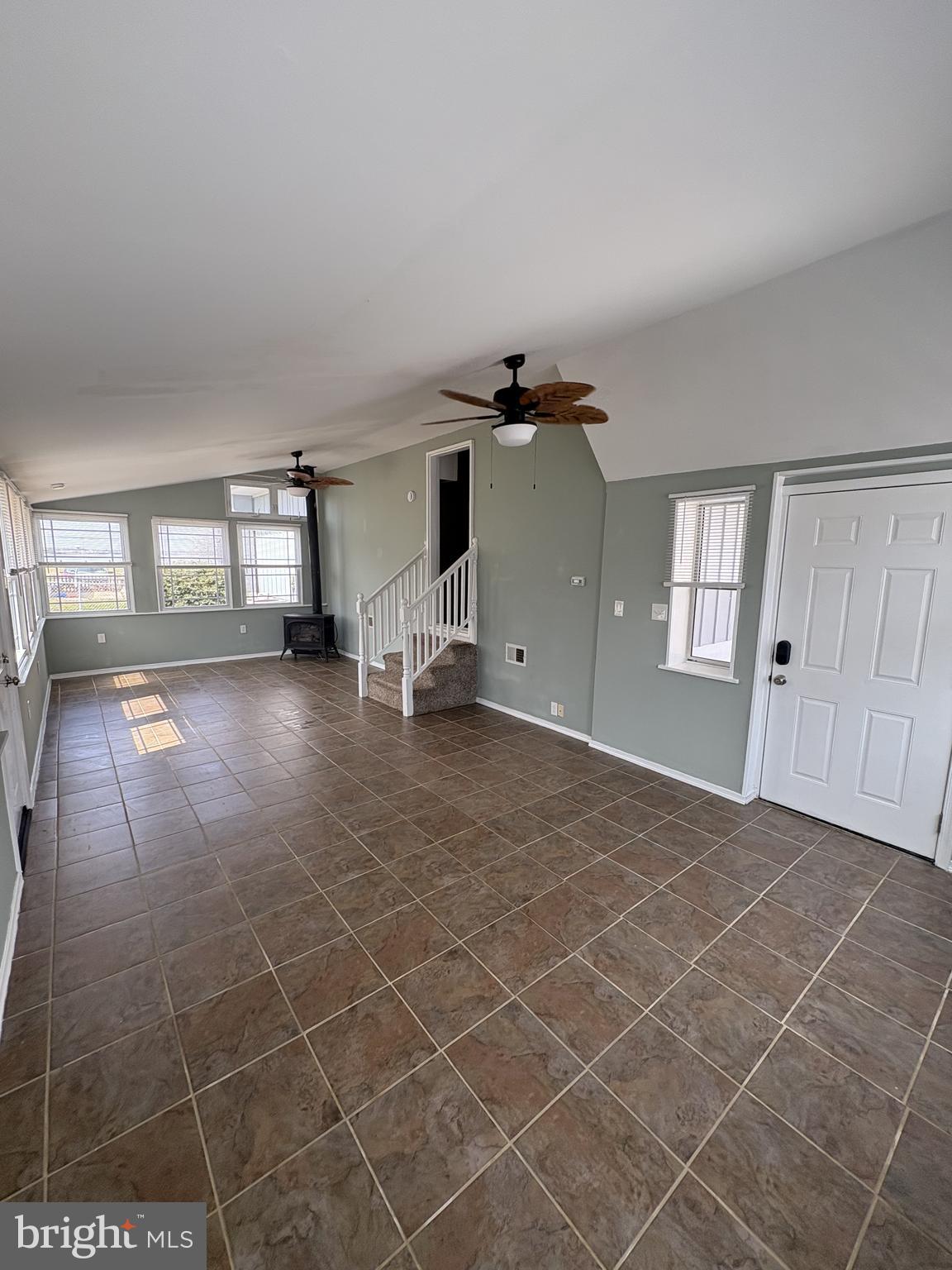 83 CASTLE HEIGHTS AVENUE