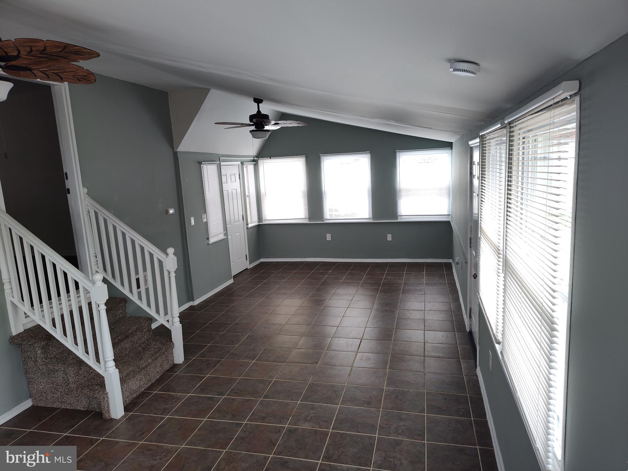 83 CASTLE HEIGHTS AVENUE