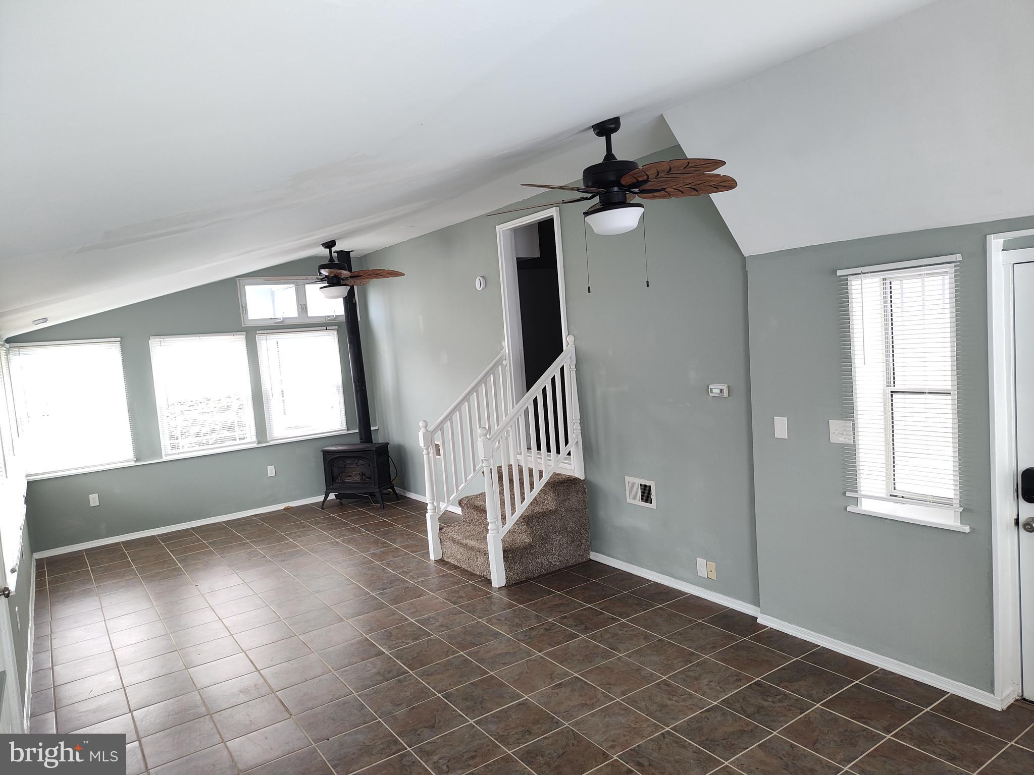 83 CASTLE HEIGHTS AVENUE