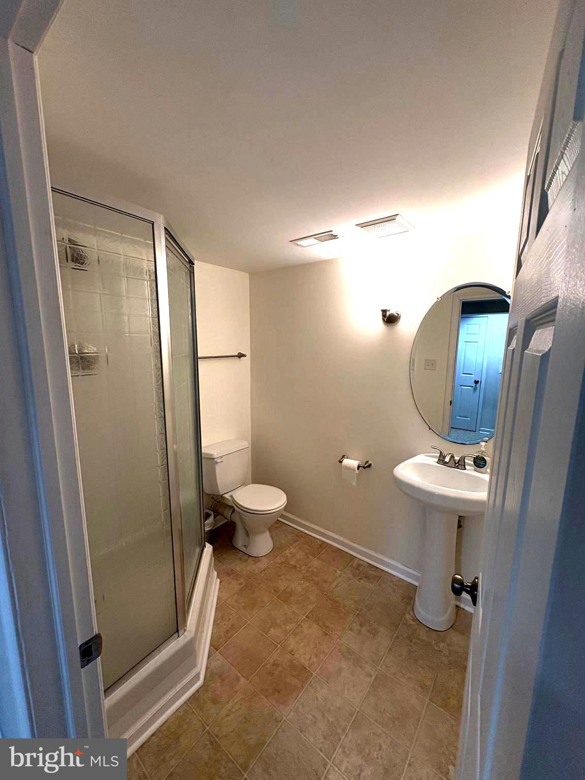 83 CASTLE HEIGHTS AVENUE