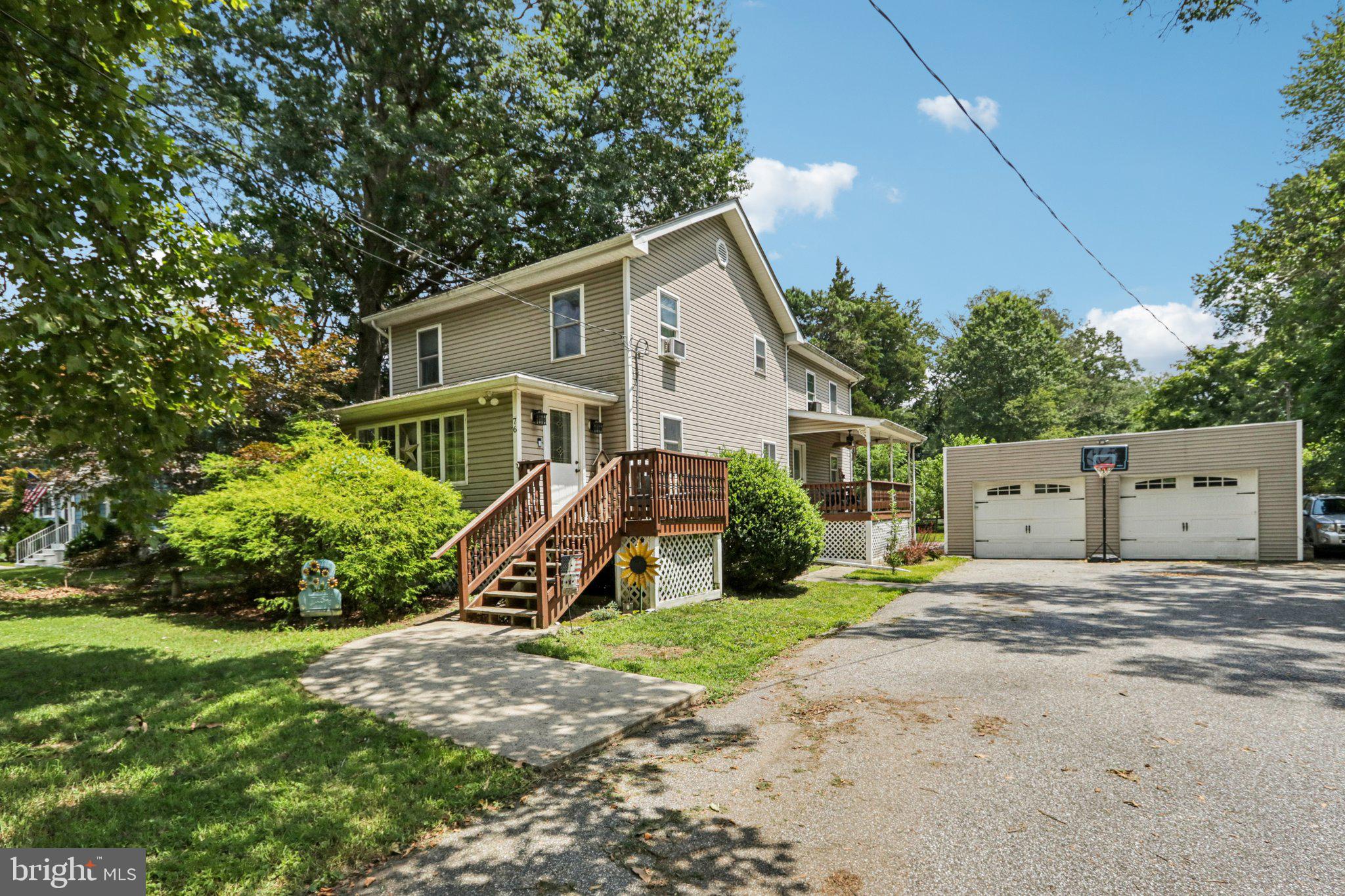 76 N Hook Rd